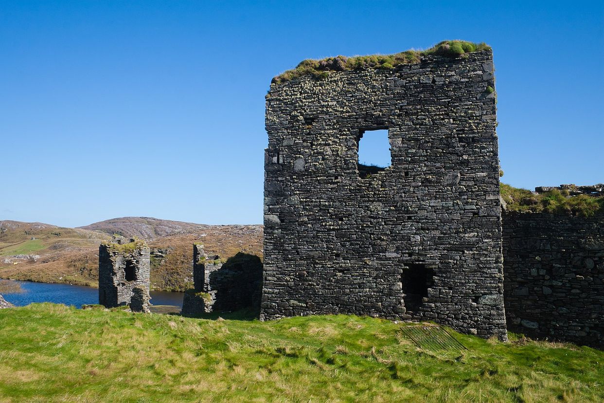 Three Castle Head