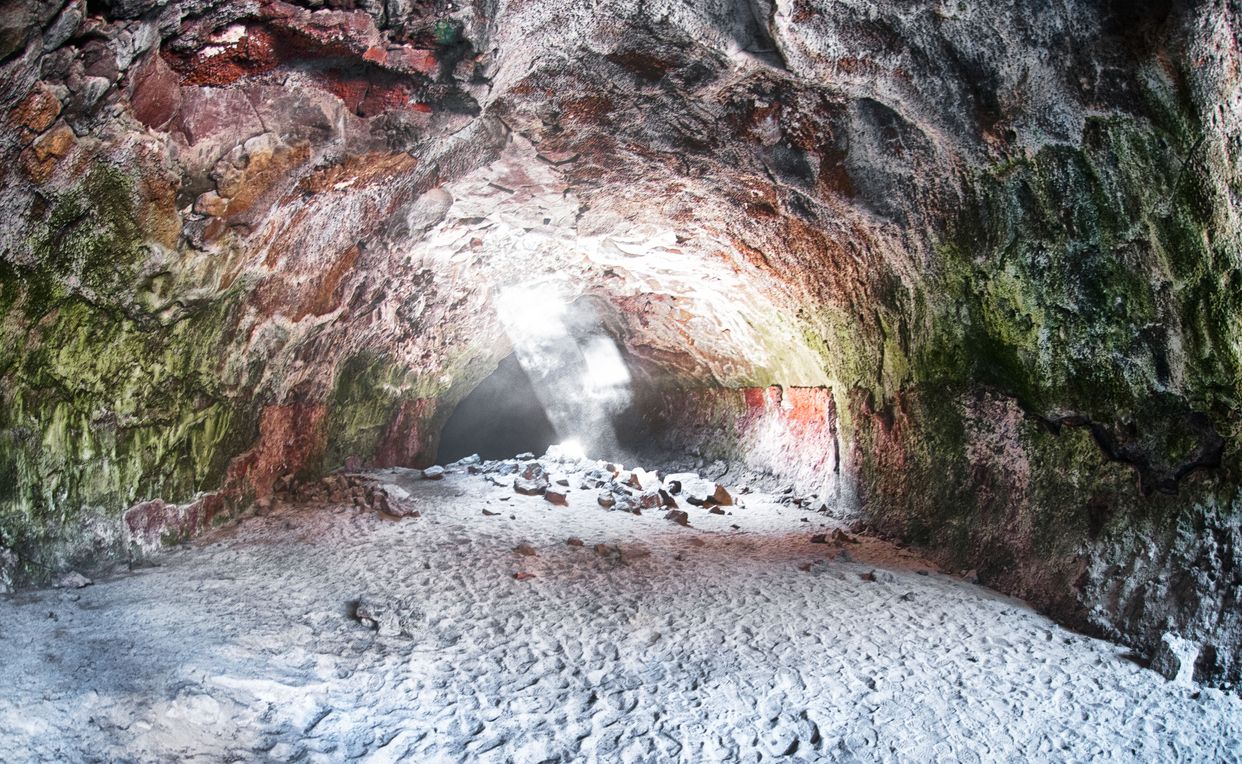 Derrick Cave 