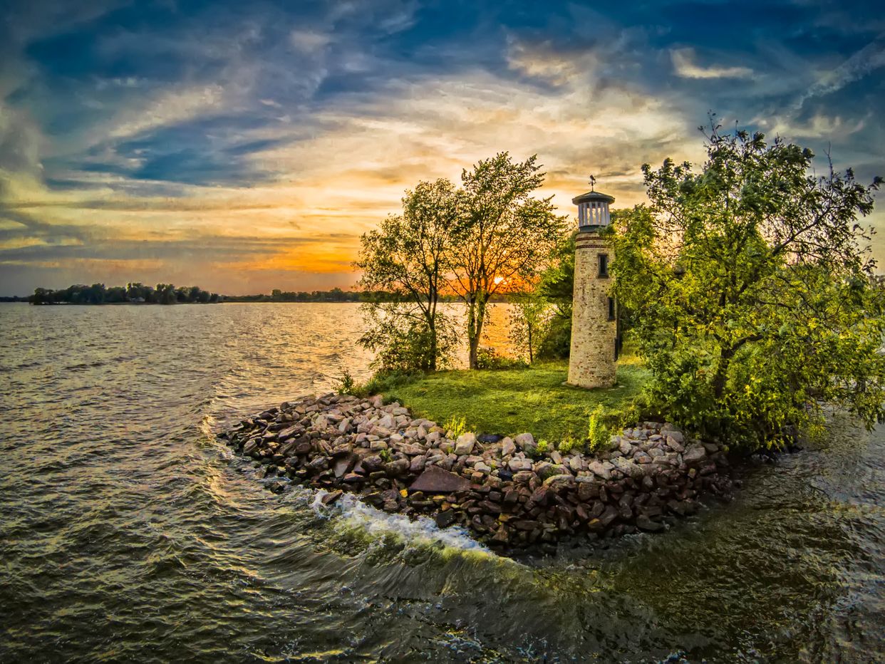 Asylum Lighthouse