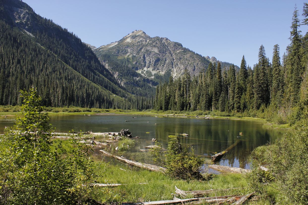Hyas Lake