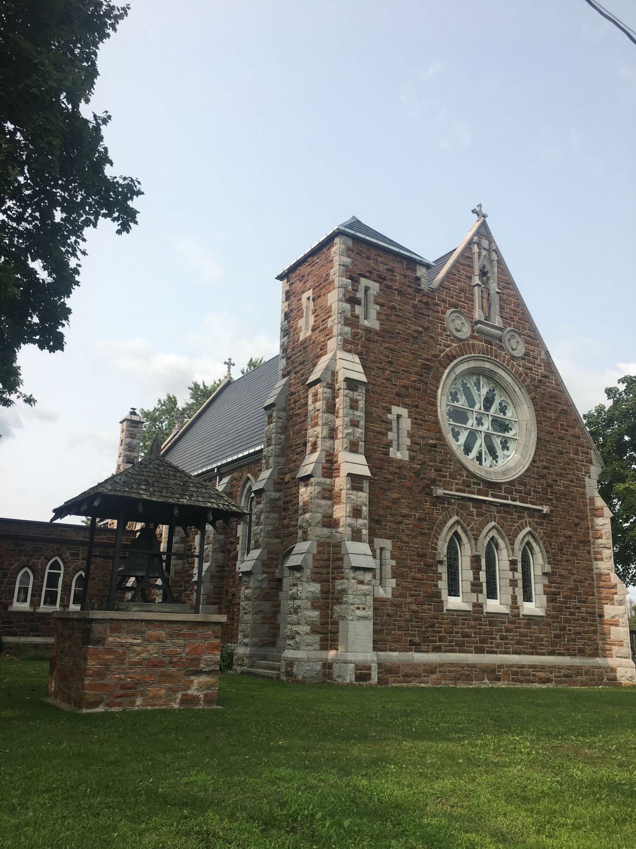 Holy Name of Jesus Catholic Church