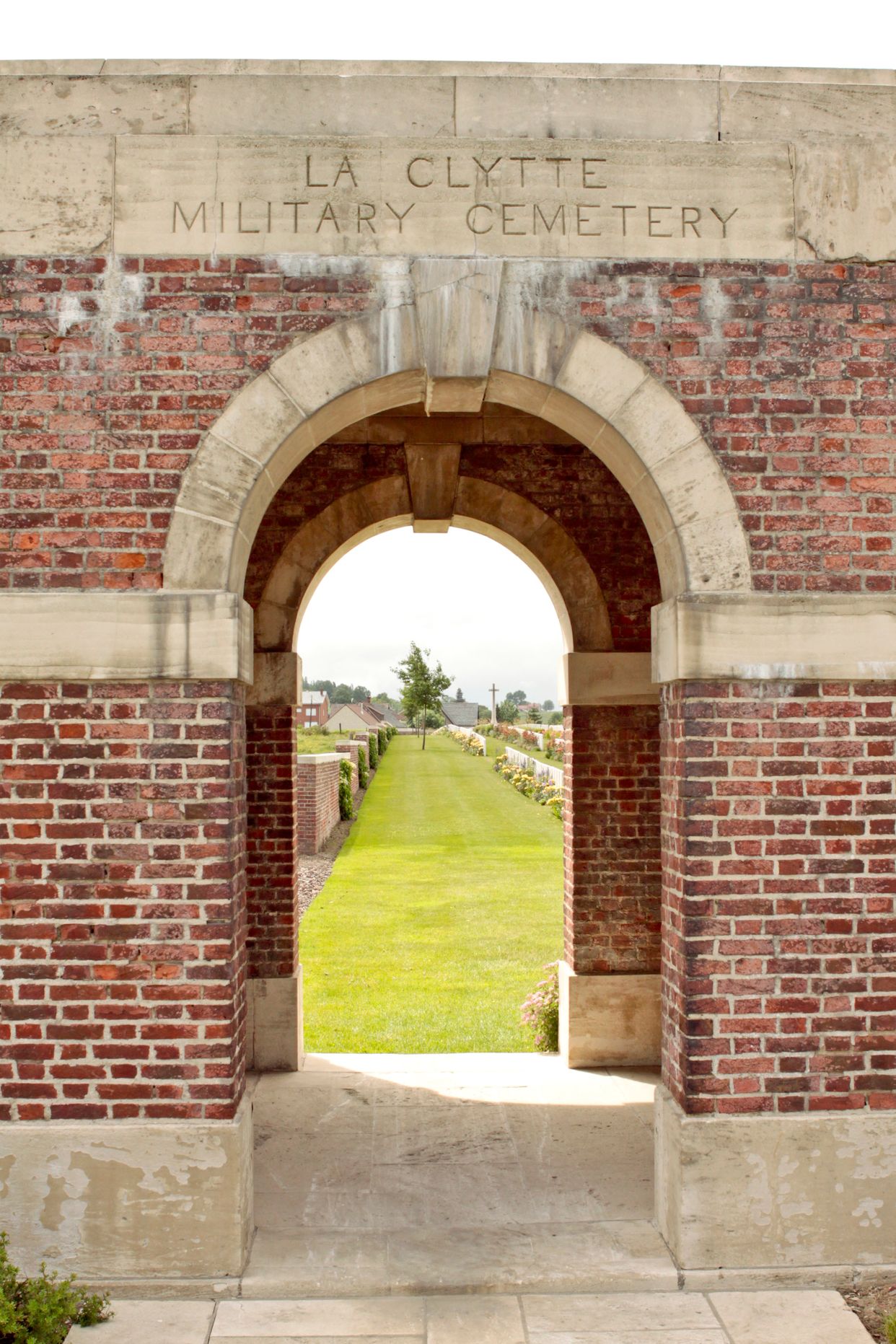 La Clytte Military Cemetery