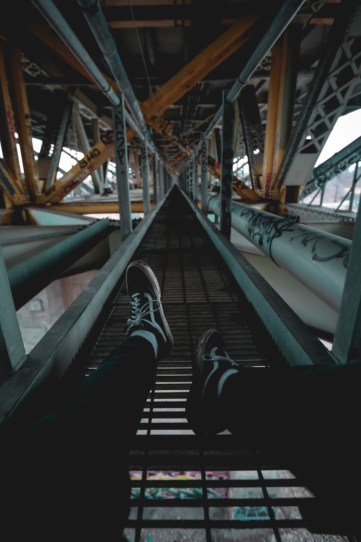 Under the Leaside Bridge - Photo by @bvnnett
