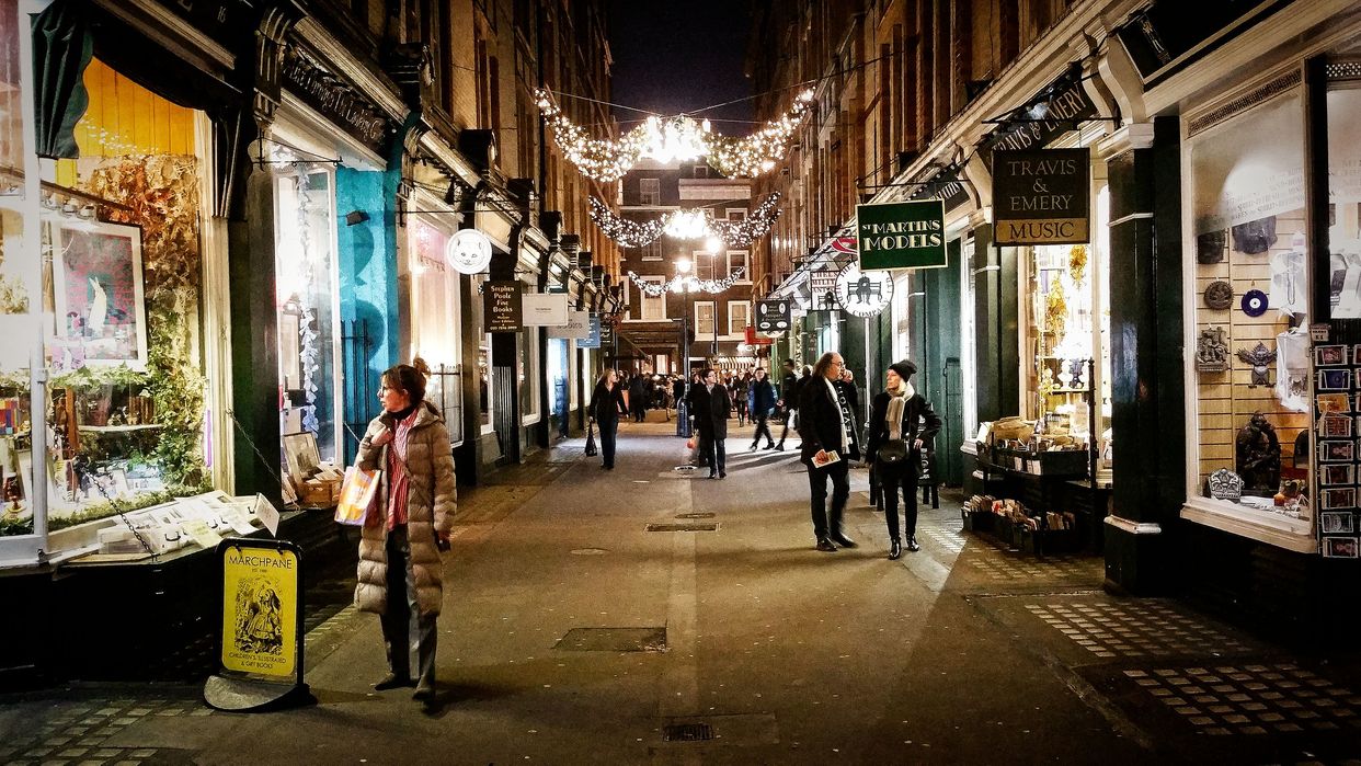 Cecil Court