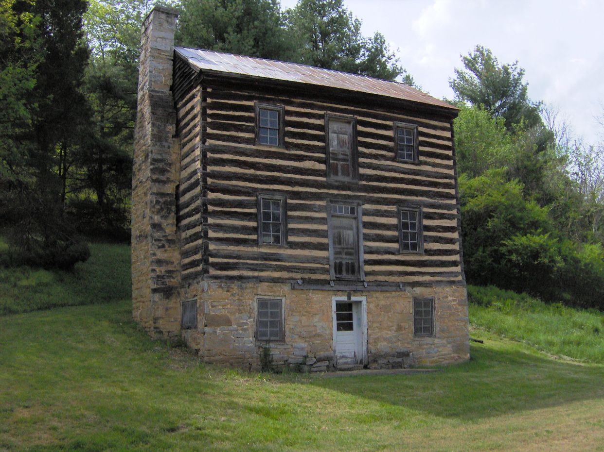  Earnest Fort House