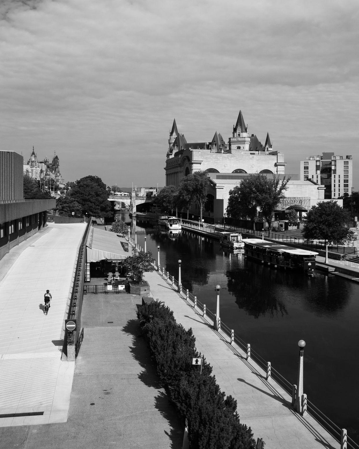 View of Rideau Canal from MacKenzie King Bridge - Photo by simundsonphotography.ca