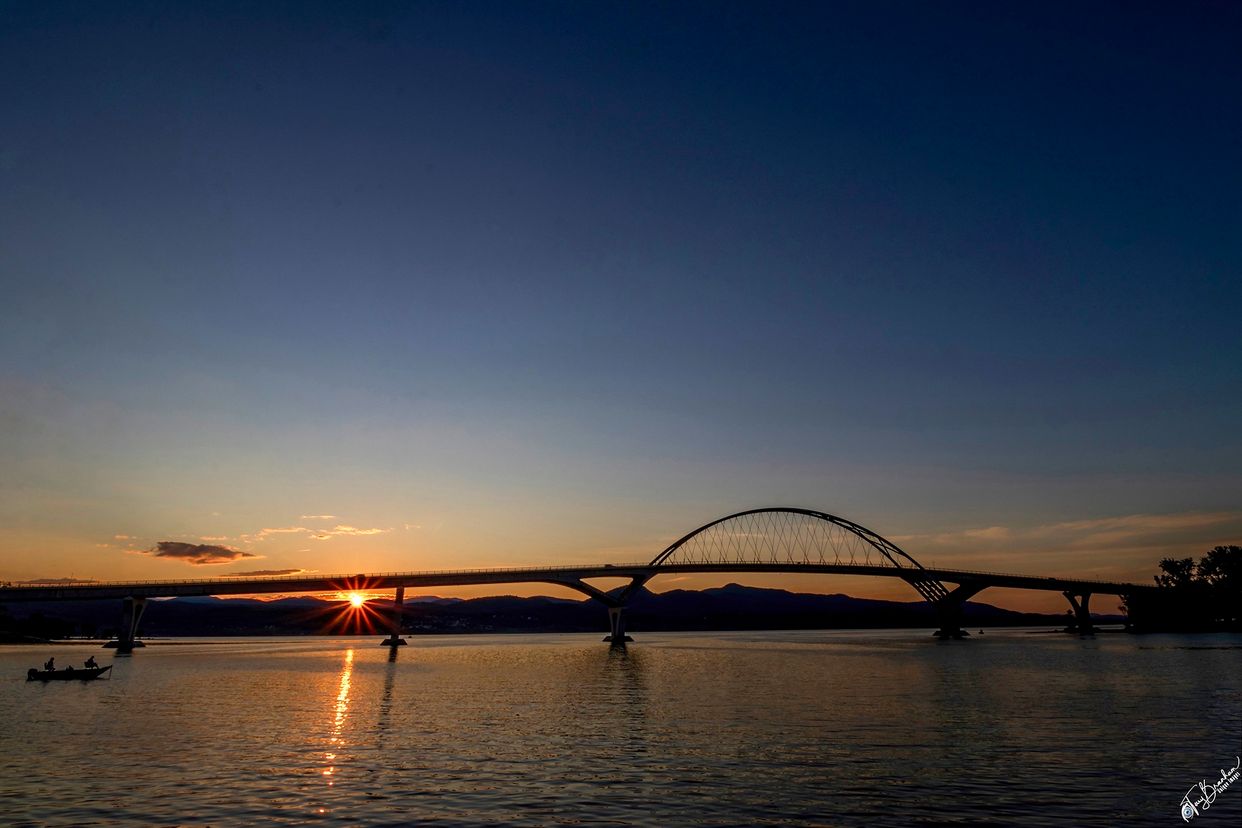 View of Champlain Bridge 