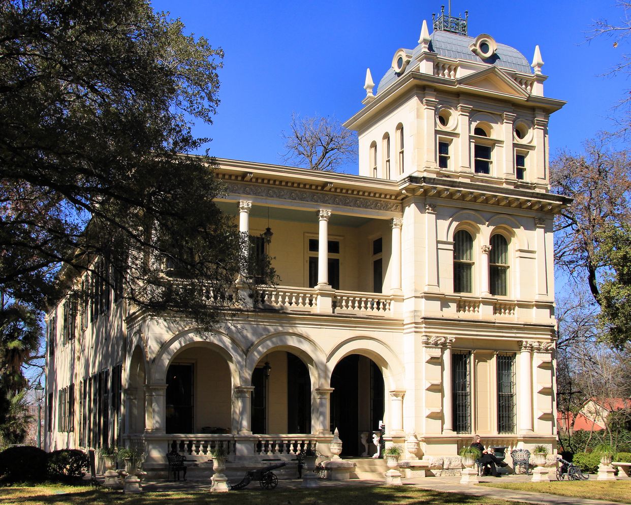  Villa Finale