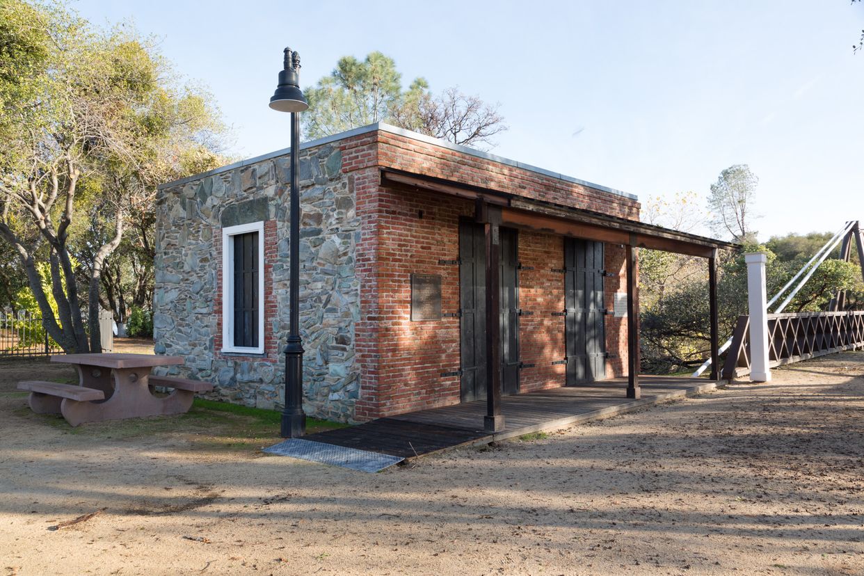Bidwell Bar Bridge Tollhouse