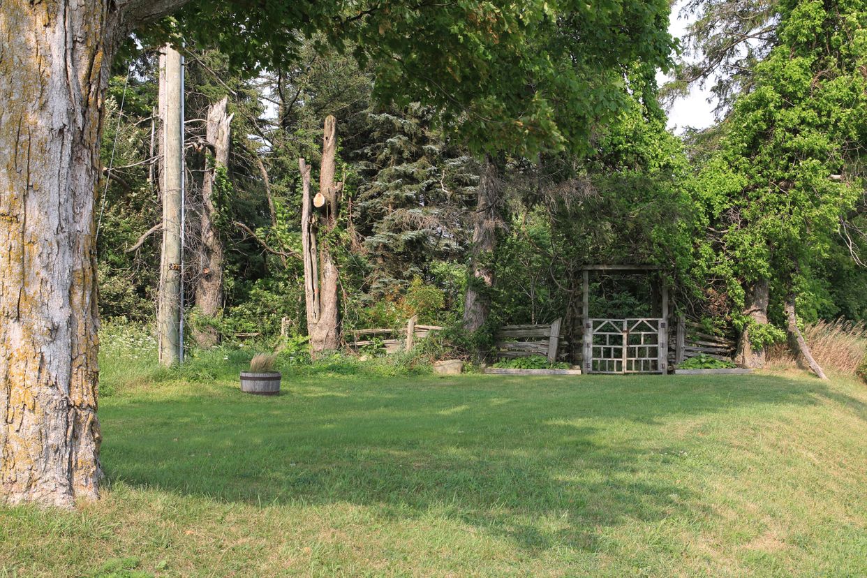 Hillside Gate
