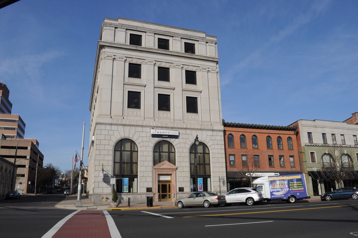 Former Middletown Savings Bank