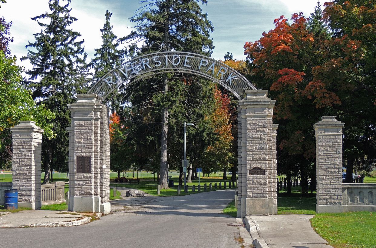 Riverside Park Gates 