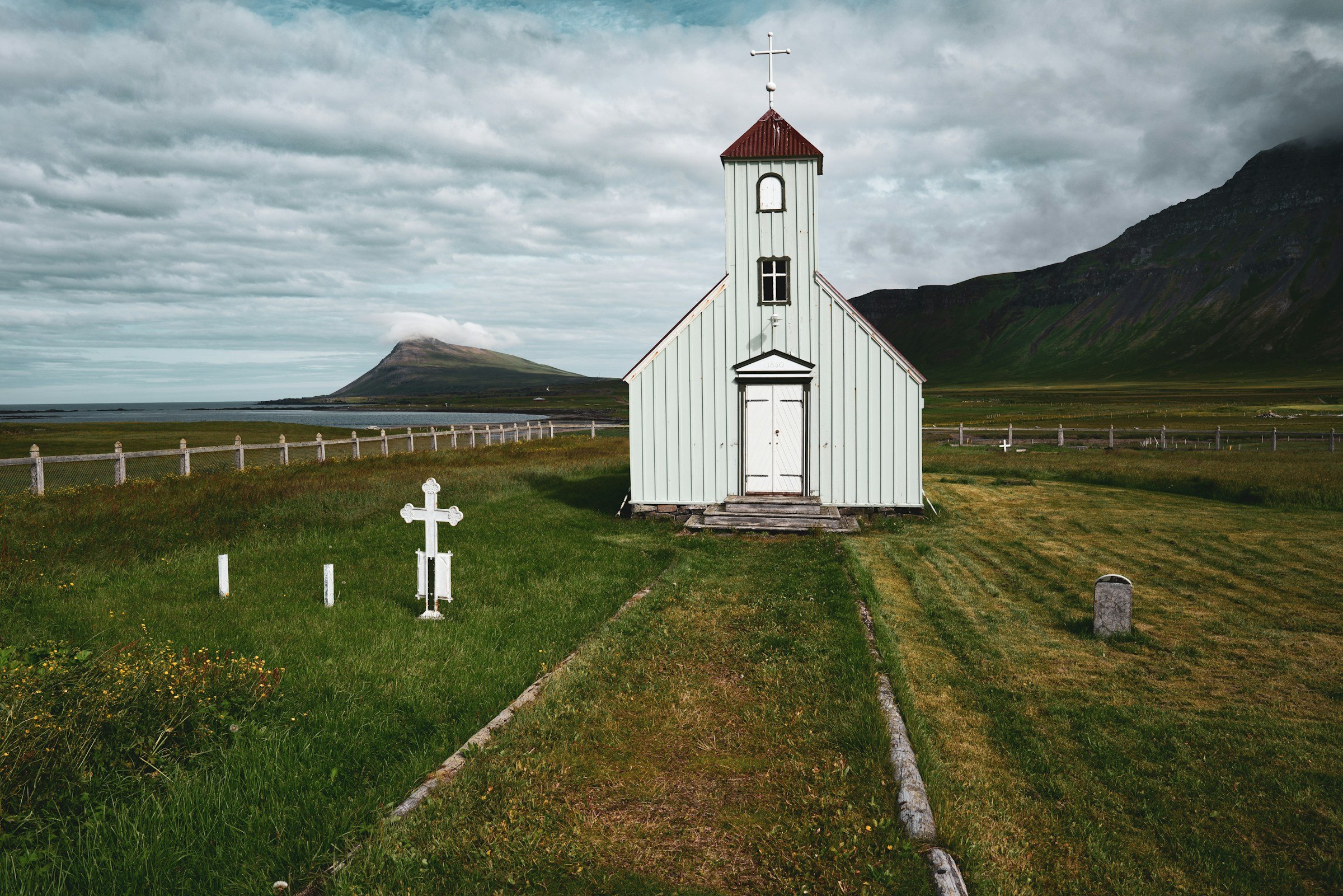 Árneskirkja l - Photo by Sigurdur Fjalar Jonsson