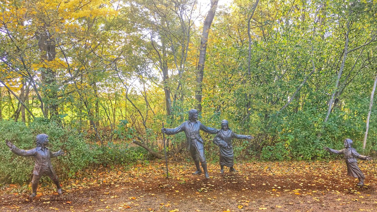 Acadian Family Sculpture 
