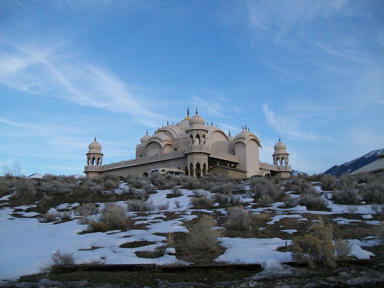 Sri Sri Radha Krishna Temple
