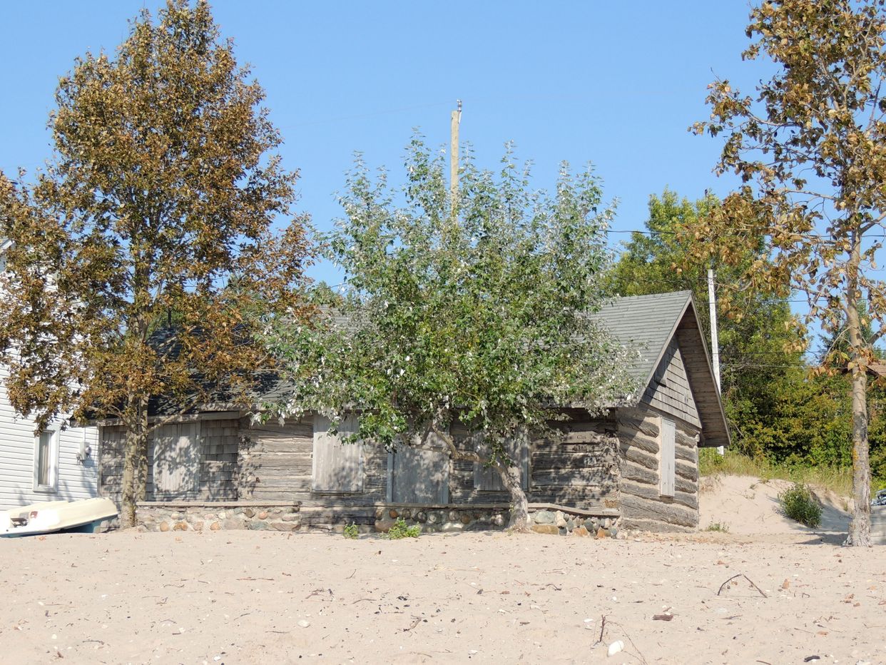 Inverhuron Beach