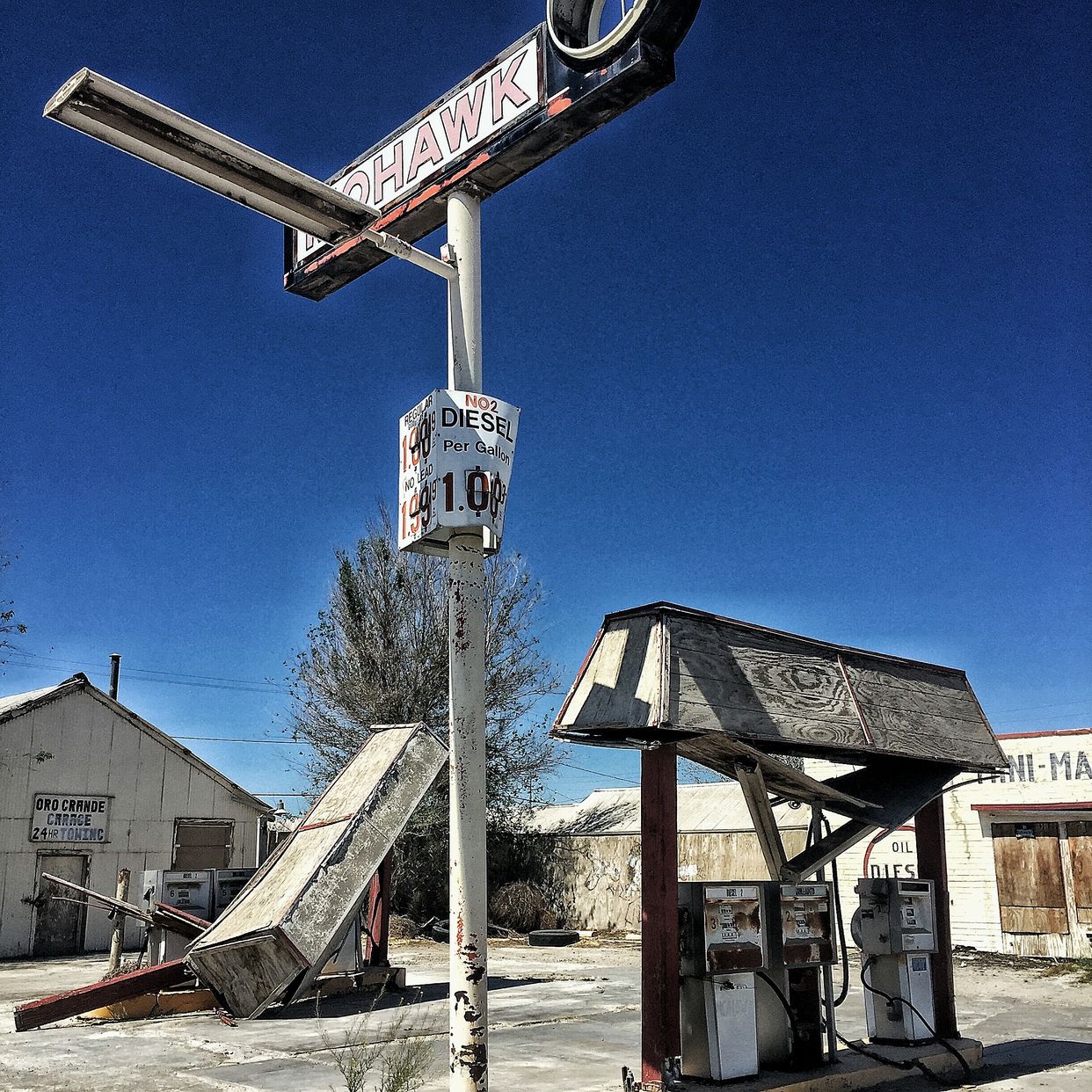 Abandoned Mohawk Gas Station