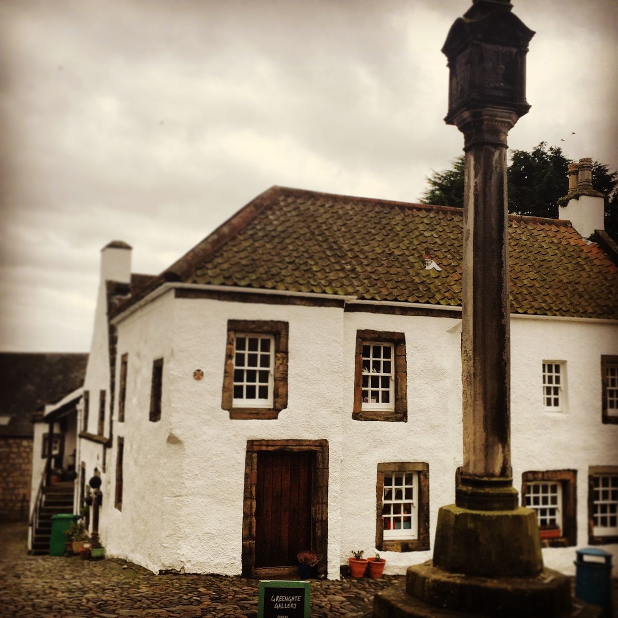 Mercat Cross