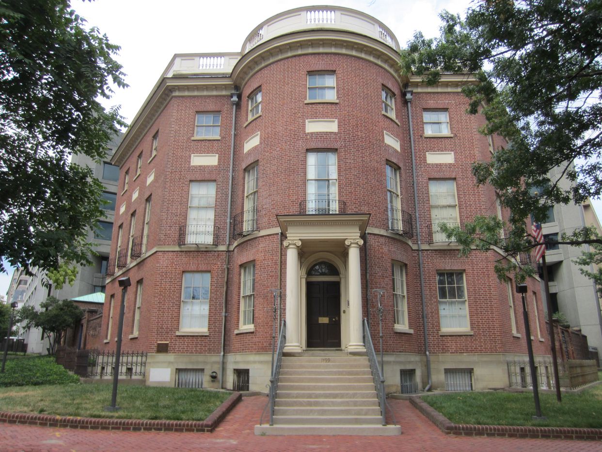  Octagon House