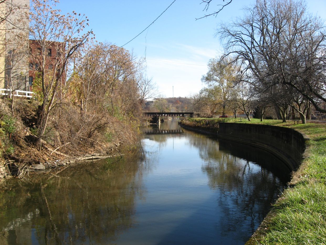 Muskingum River Canal