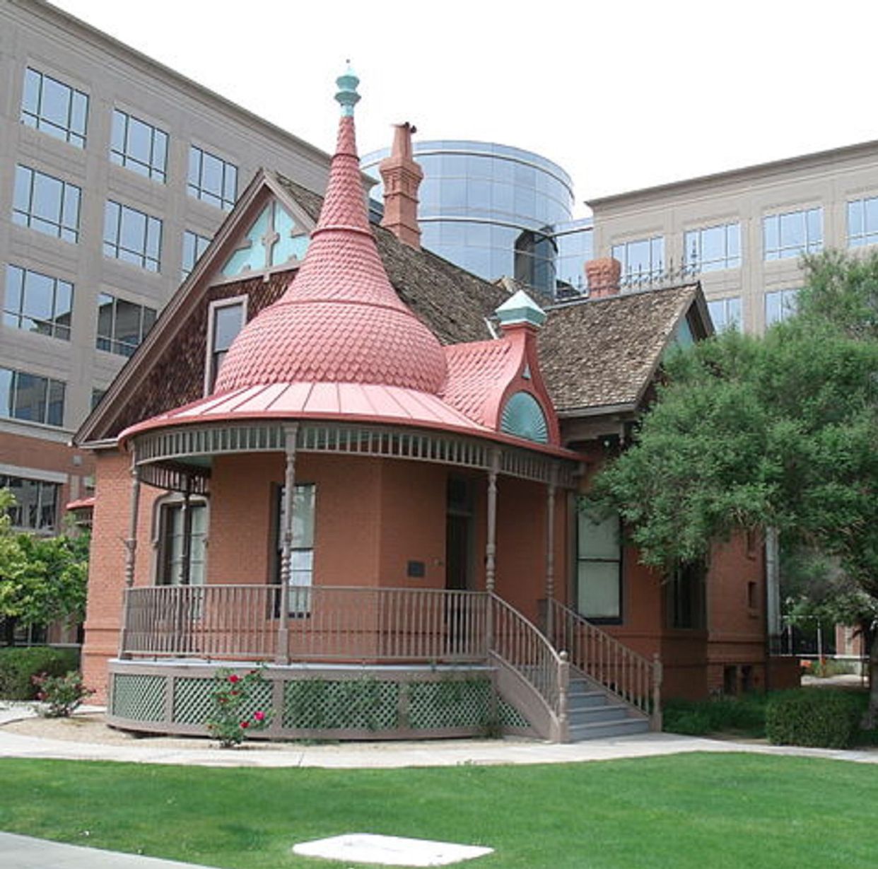  Evans House