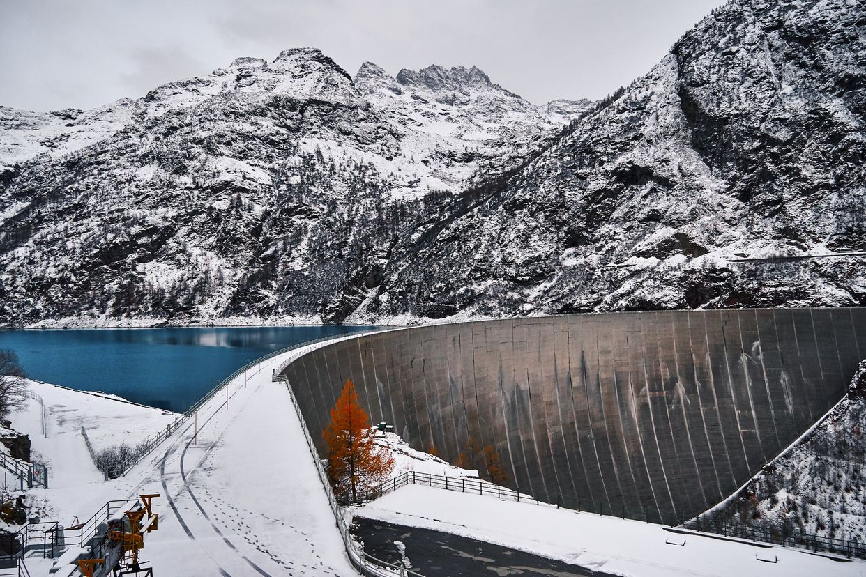 Place Moulin Dam