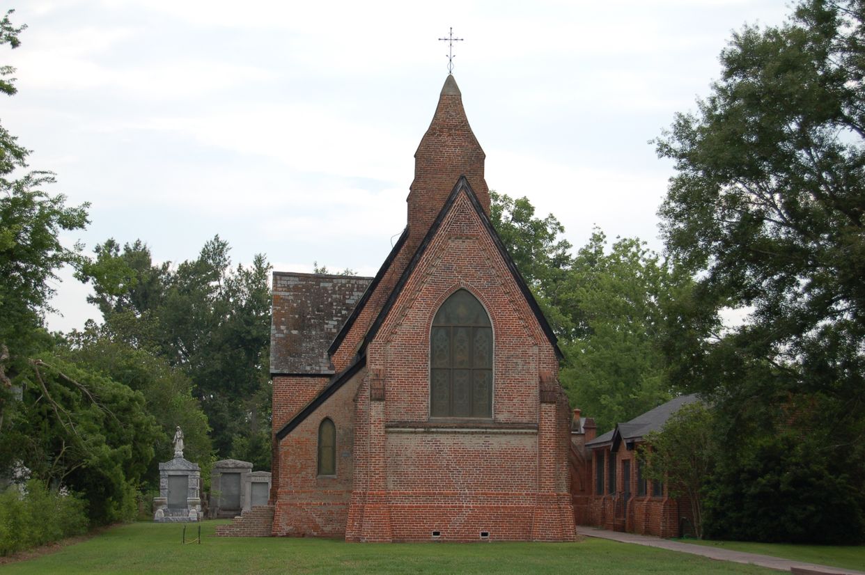 Christ Episcopal Church and Cemetery