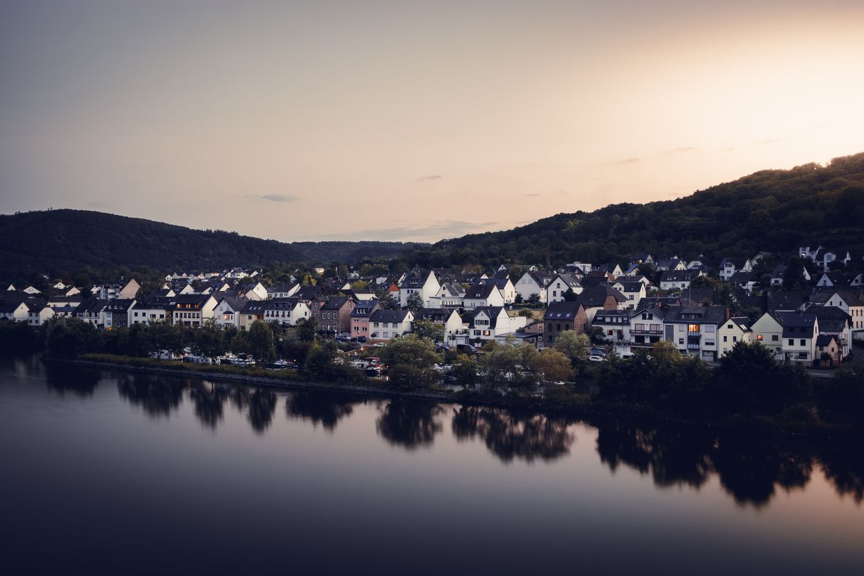 Mosel Brücke View