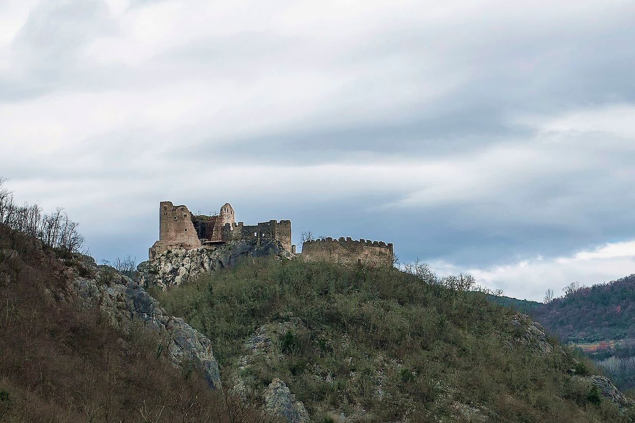 Pietrapelosa Ruins
