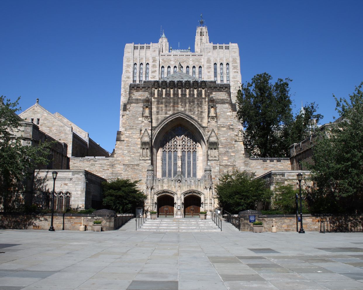 Sterling Memorial Library