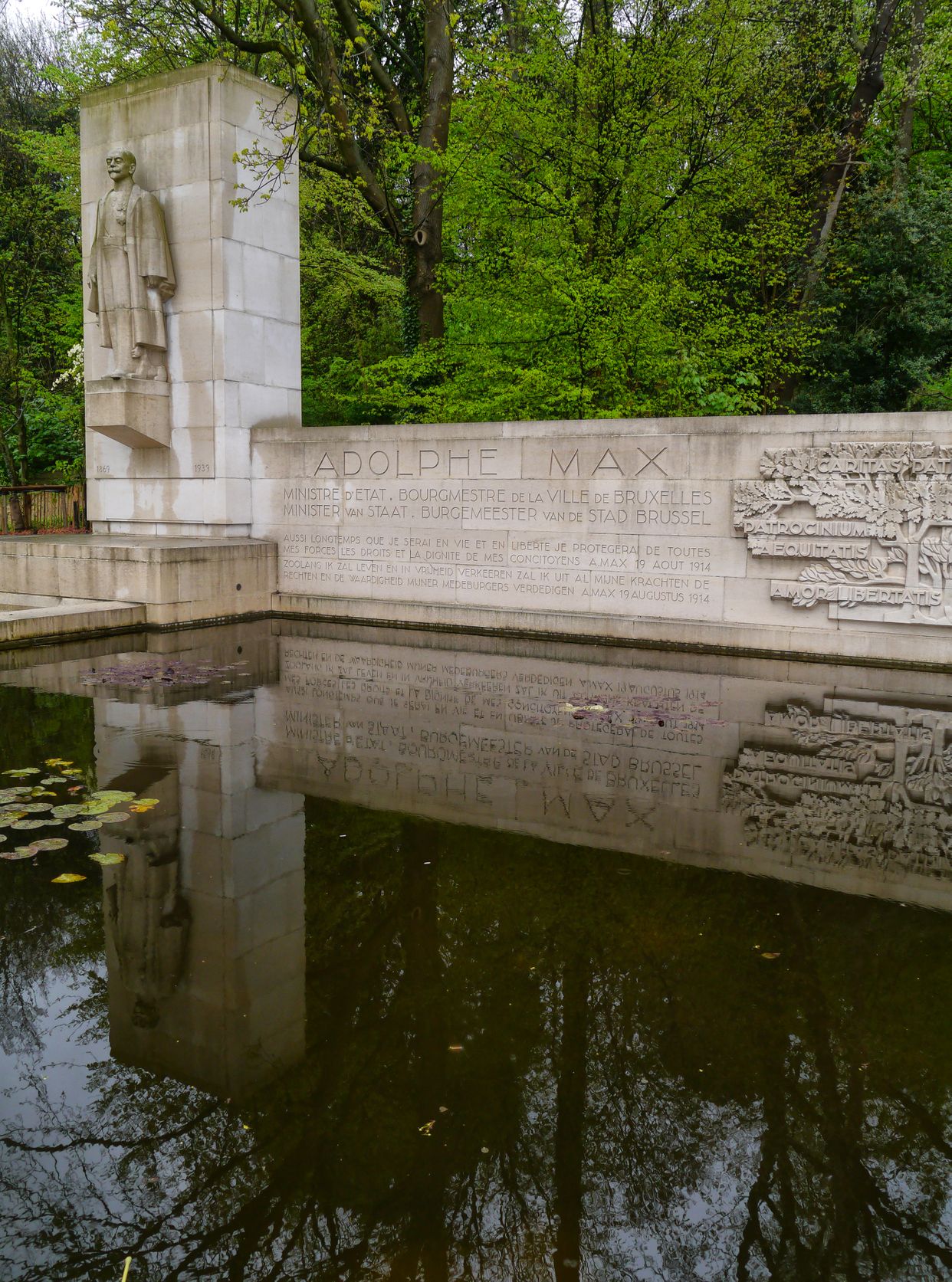 Adolphe Max Memorial
