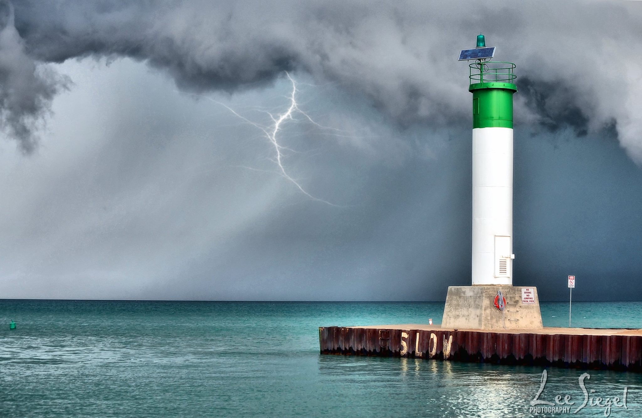 Grand Bend Lighthouse — Photo by @LeeSiegelPhotography