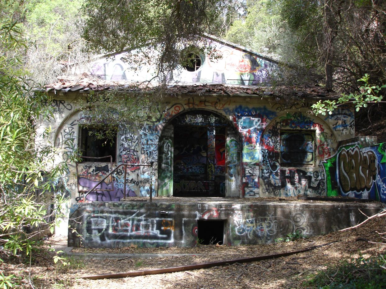 Murphy Ranch Power House