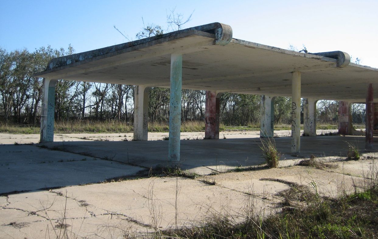 Lincoln Beach Pavillion