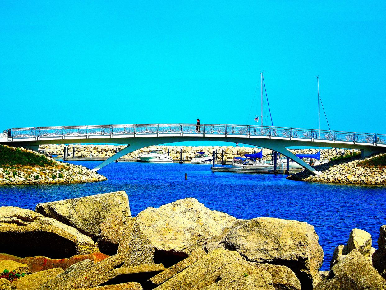 Lakeshore State Park Bridge