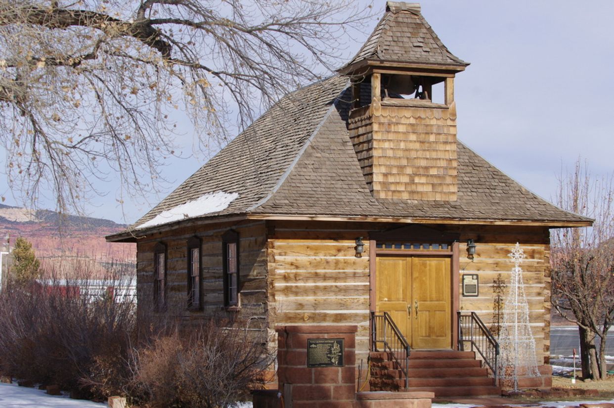 Torrey Log Church–Schoolhouse