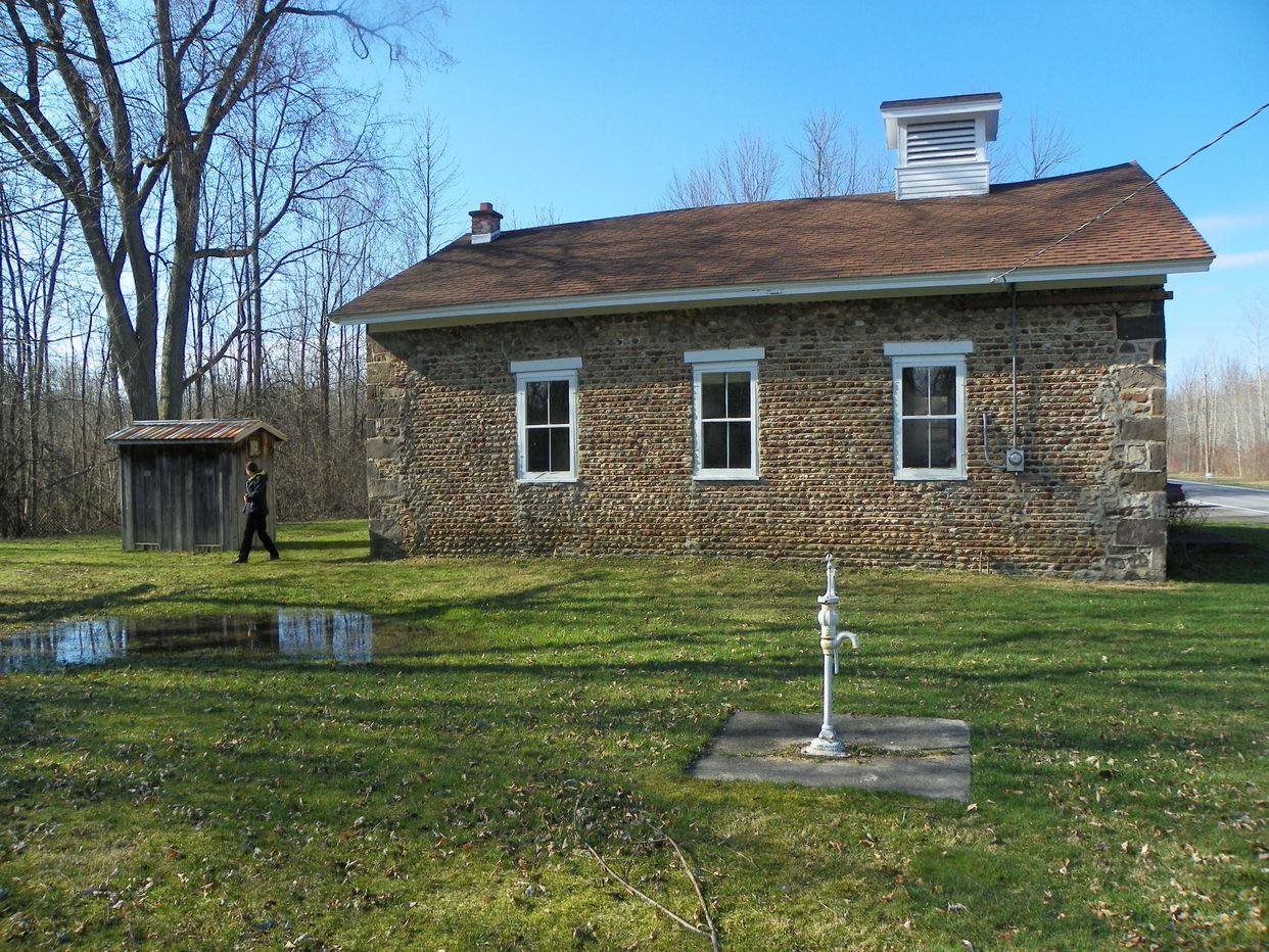 Wallington Cobblestone Schoolhouse District No. 8 