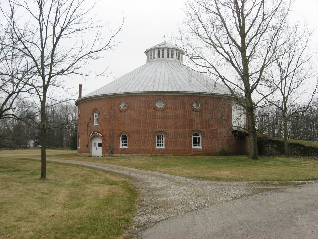  Round Barn