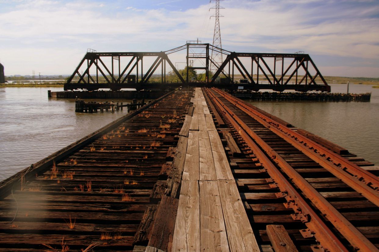 Closed DB Drawbridge