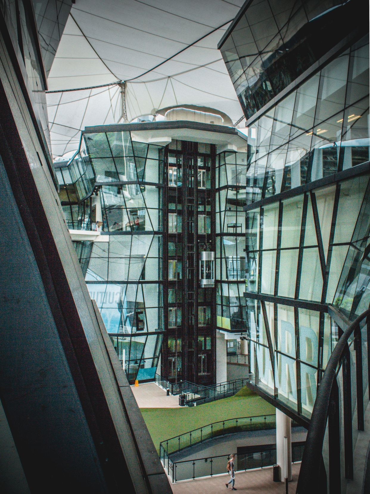 LASALLE College of the Arts