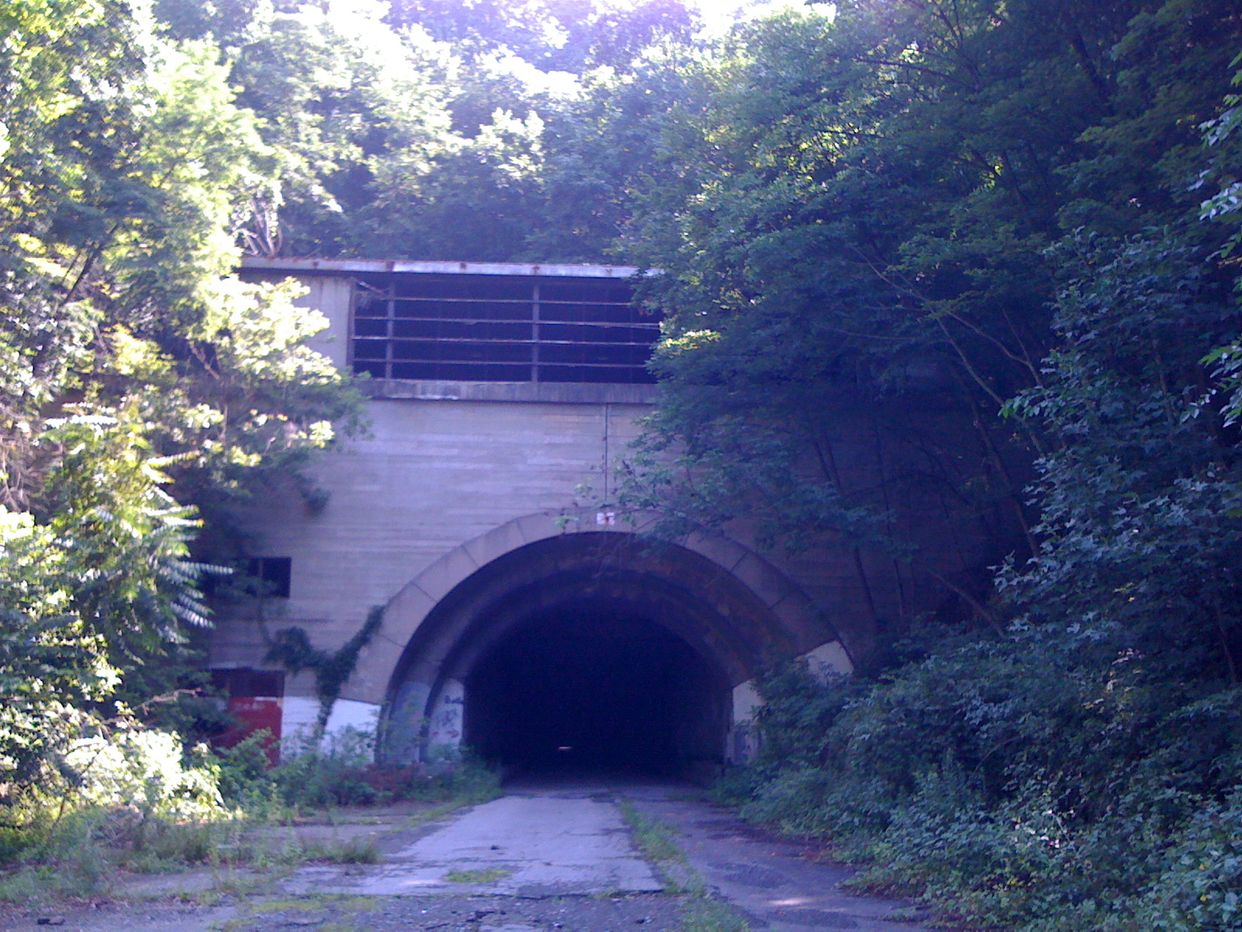 Rays Hill Tunnel 