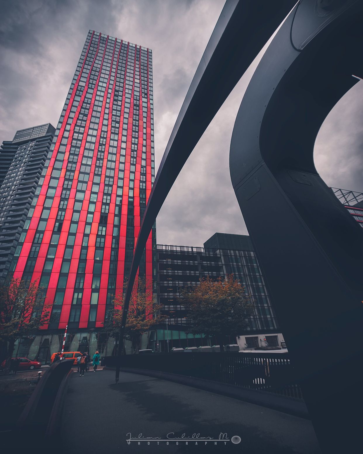 The Red Apple