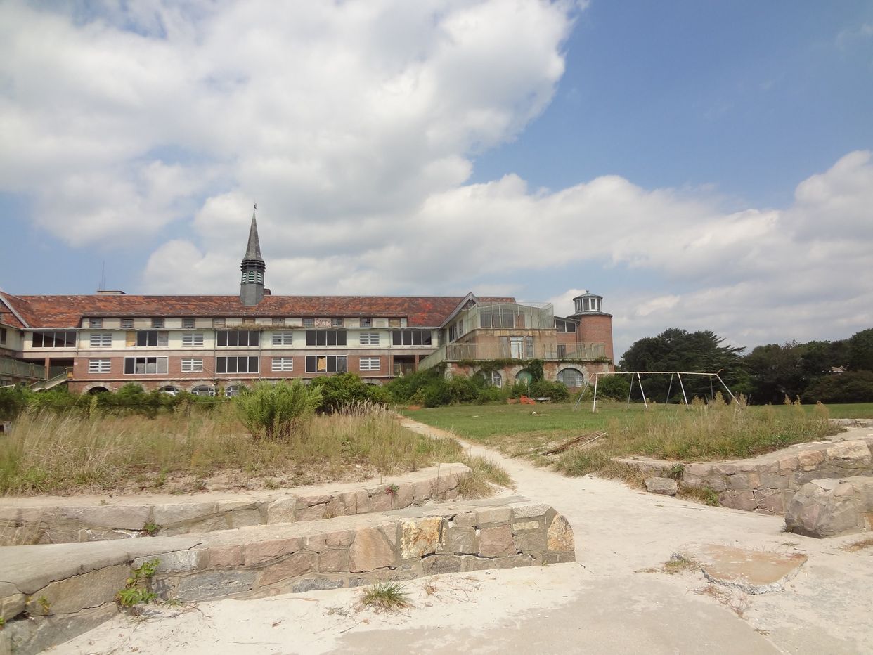 Seaside Sanatorium