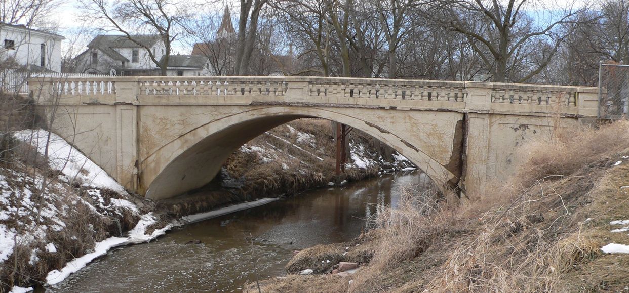 Pine Street Bridge