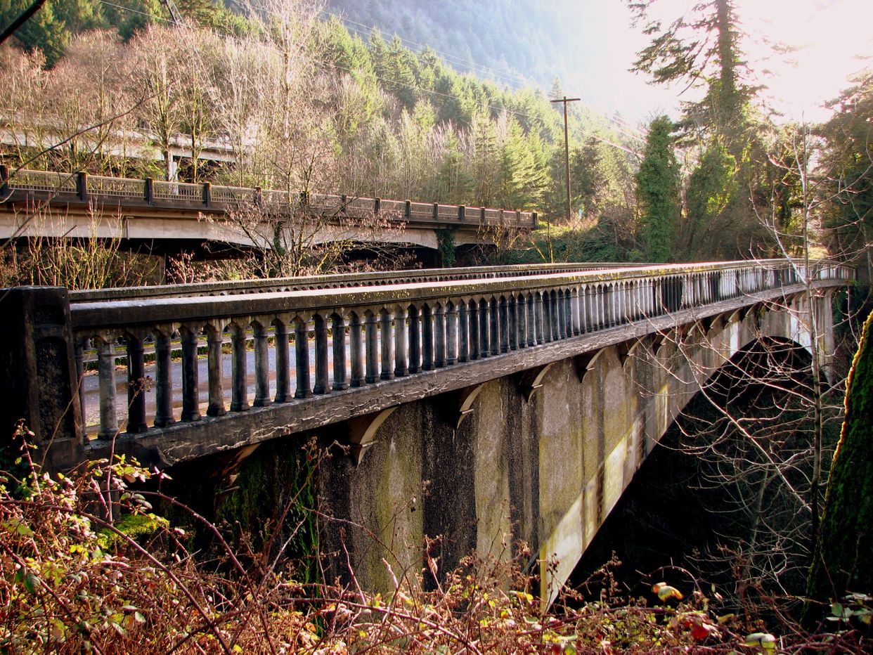 Moffett Creek Bridge