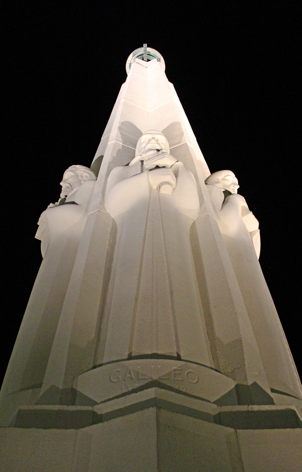 Astronomers Monument Griffith Observatory