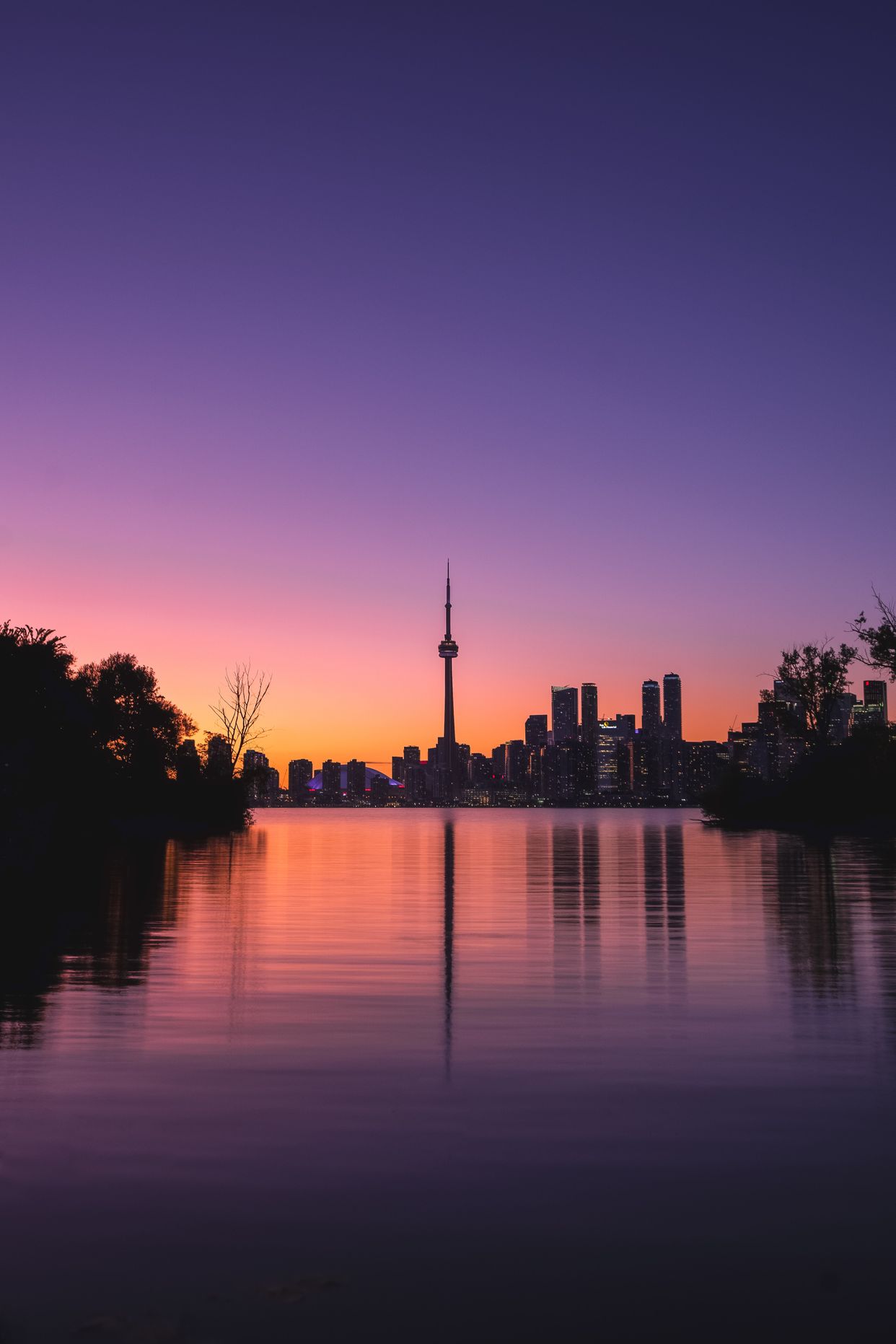 Ward's Island Cityscape