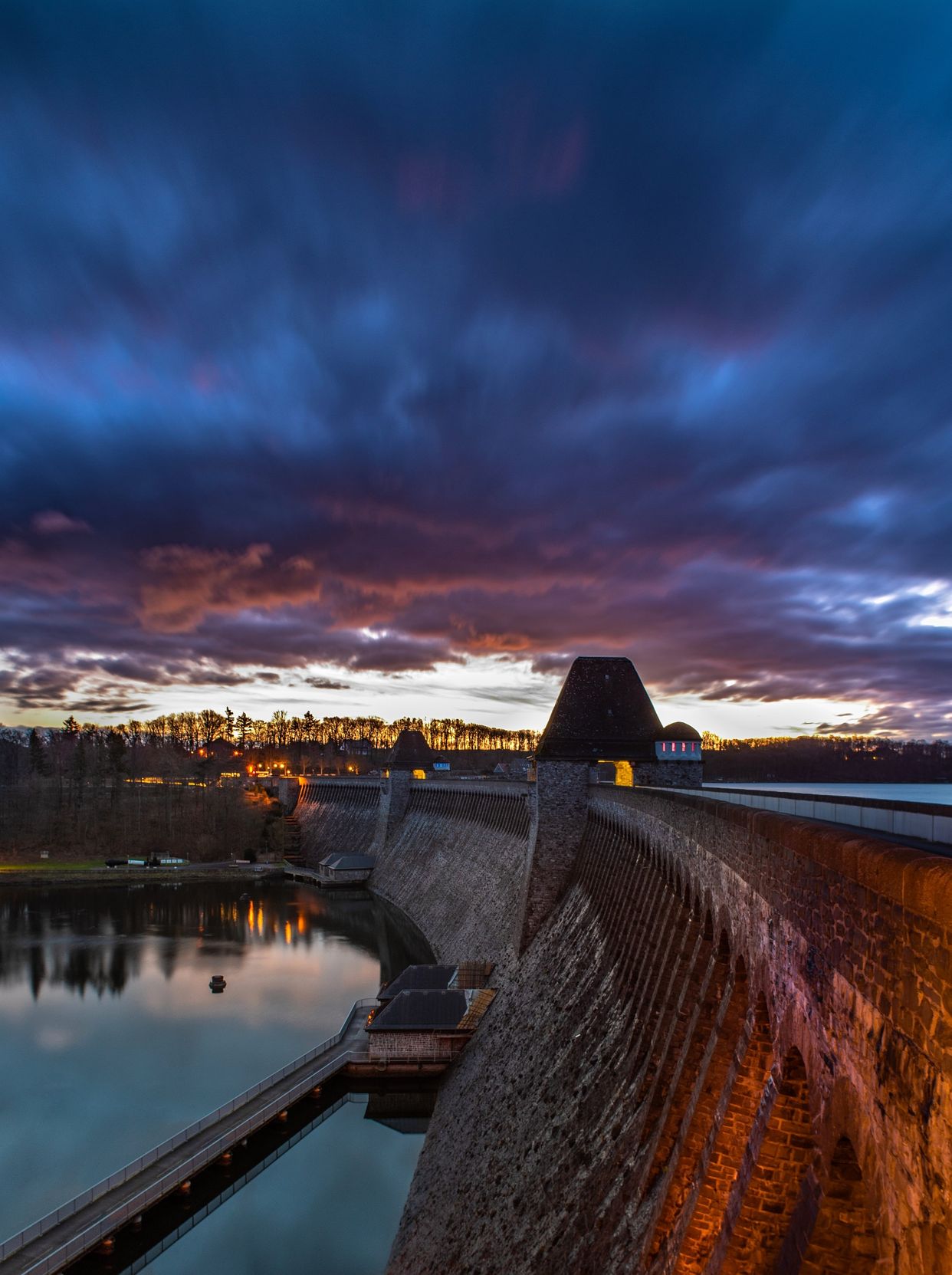 Mohne Dam