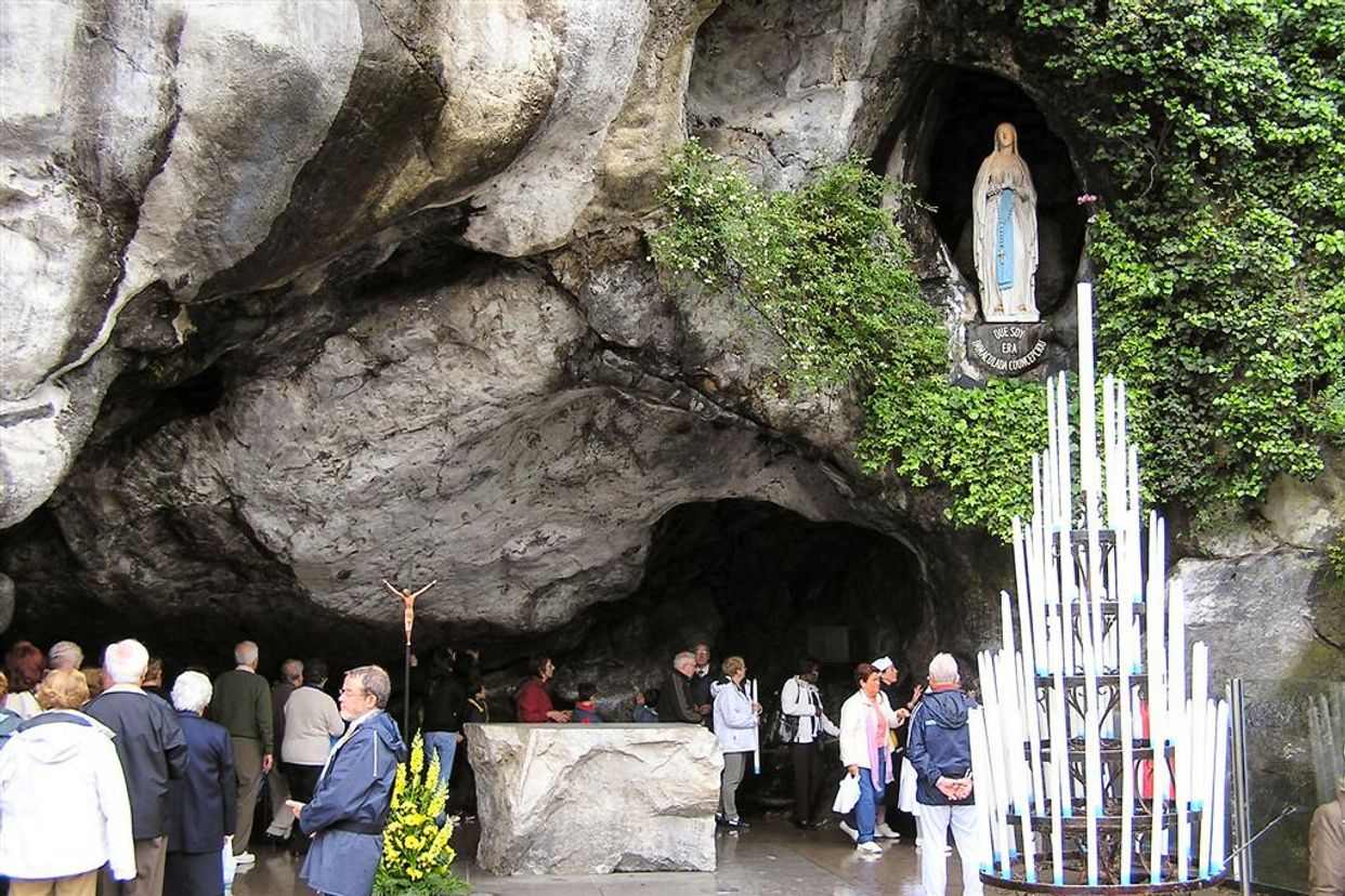 La grotte de Massabielle