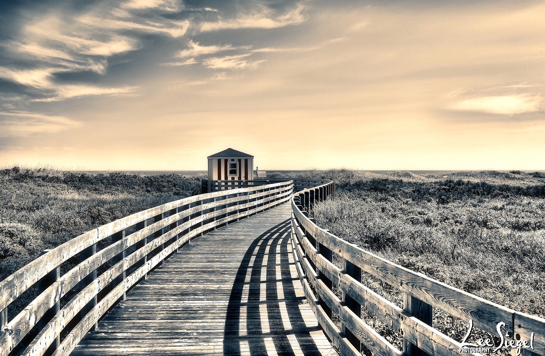 Greenwich Beach — Photo by @LeeSiegelPhotography